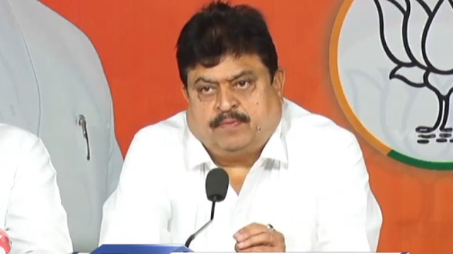 ఫడ్నవీస్ అపాయింట్‌మెంట్‌పై రేవంత్ అబద్ధం చెబుతున్నారు: బీజేపీ