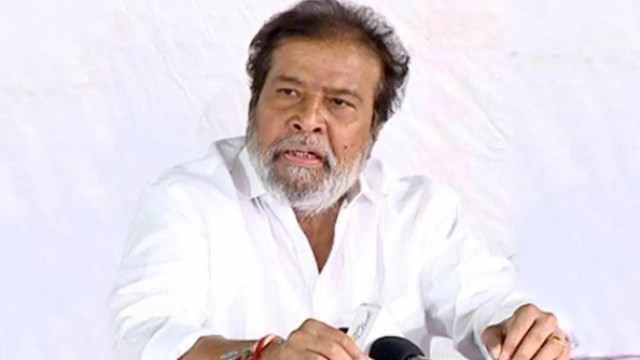 ఎబోలాపై తెలంగాణ ప్రభుత్వం పూర్తి అప్రమత్తం: శంషాబాద్ ఎయిర్‌పోర్ట్‌లో నిఘా కట్టుదిట్టం!