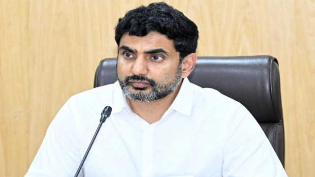 స్టీల్ ప్లాంట్ బాధితులకు మంత్రి లోకేశ్‌ పరామర్శ.. అండగా ఉంటామని భరోసా