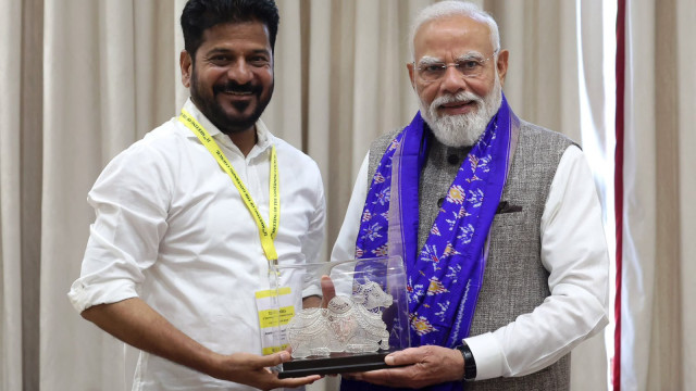 ఢిల్లీలో ప్రధాని మోదీతో ముఖ్యమంత్రి రేవంత్ రెడ్డి భేటీ