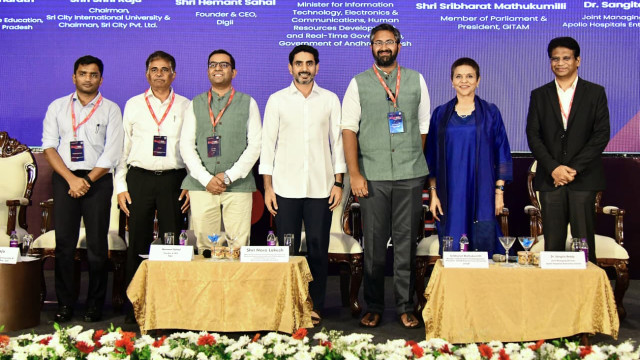 మన గొప్ప ఎగుమతి మన ప్రజలే: విశాఖ సదస్సులో నారా లోకేశ్