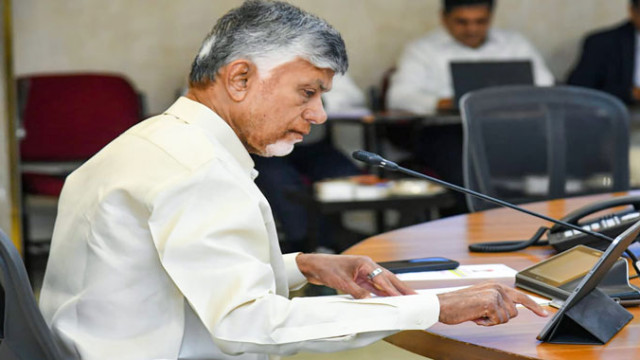 పెట్టుబడులే లక్ష్యం.. రేపు సింగపూర్‌కు సీఎం చంద్రబాబు