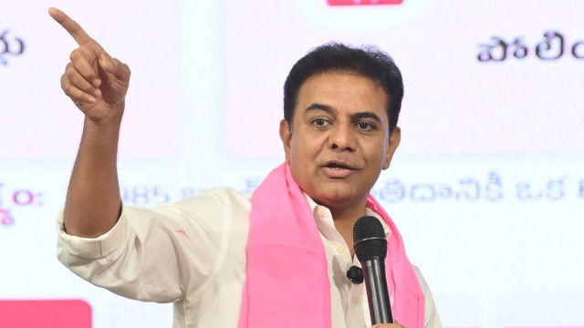 మీనాక్షి నటరాజన్‌కు వెన్నుపోటు పొడించింది రేవంత్ రెడ్డే: కేటీఆర్