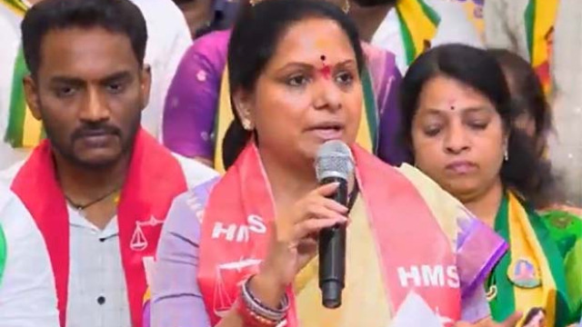 అడవిలో అన్నలపై కవిత కీలక వ్యాఖ్యలు