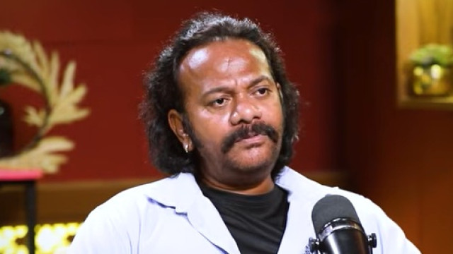 అలా చేసుంటే మణికొండలో సగం కొనేసేవాడిని: 'చిత్రం' శ్రీను