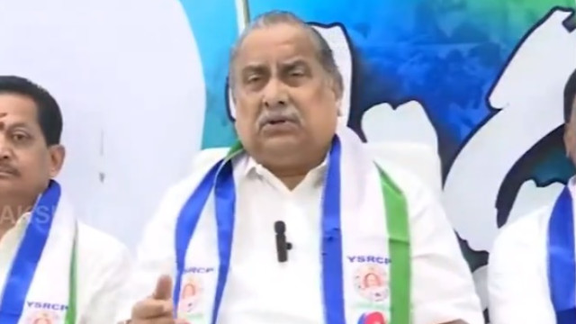 ముద్రగడ పద్మనాభంకు అస్వస్థత.. హైదరాబాద్‌లో చికిత్స.. ఆరోగ్యంపై జగన్ ఆరా!