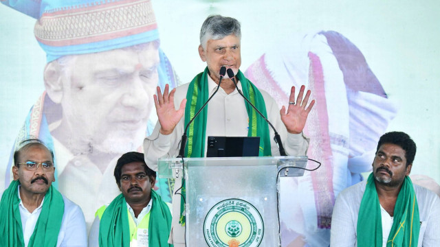ప్రకృతి సేద్యమే రైతుకు రక్ష.. రసాయనాలతో భూమిని విషతుల్యం చేయొద్దు: సీఎం చంద్రబాబు