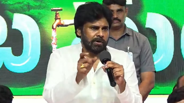క్రిమినల్స్‌కు కులం లేదు.. వైసీపీ గూండాలను తొక్కి నార తీస్తా: పవన్ కల్యాణ్ స్ట్రాంగ్ వార్నింగ్