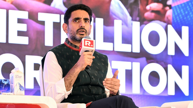 ఢిల్లీలో మీకు స్పెషల్ ట్రీట్మెంట్ నిజమేనా? అంటూ ఆర్నాబ్ గోస్వామి ప్రశ్న... సూటిగా బదులిచ్చిన లోకేశ్