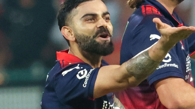 ‘నా బూట్లు అమ్ముడుపోకపోయినా పర్లేదు కానీ..’ టెస్ట్ రీ-ఎంట్రీపై కింగ్ కోహ్లీ సంచలన వ్యాఖ్యలు!