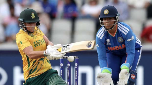 మహిళల T20 ప్రపంచకప్‌లో భారత్‌కు తొలి ఓటమి..