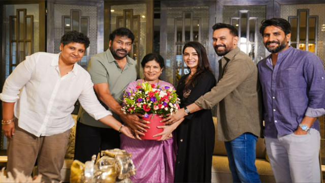 'మా ఇంటి బంగారం' టీమ్‌కు మెగా ప్రశంసలు.. సమంతకు సారె పెట్టిన చిరంజీవి దంపతులు
