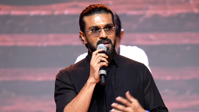 రివ్యూలు ఎలా ఉన్నా ప్రేక్షకులే ఈ సినిమాను భుజాలపై మోశారు: 'పెద్ది' ఈవెంట్ లో రామ్ చరణ్ భావోద్వేగం