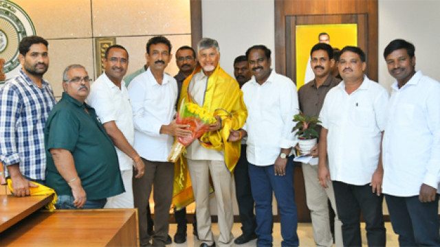 సీఎం చంద్రబాబుకు ఉద్యోగ సంఘాల కృతజ్ఞతలు.. కేబినెట్ నిర్ణయాలపై హర్షం