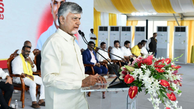 వాళ్లు పవన్ కల్యాణ్‌ను టార్గెట్ చేస్తున్నారు.. ఇక సహించేది లేదు: చంద్రబాబు