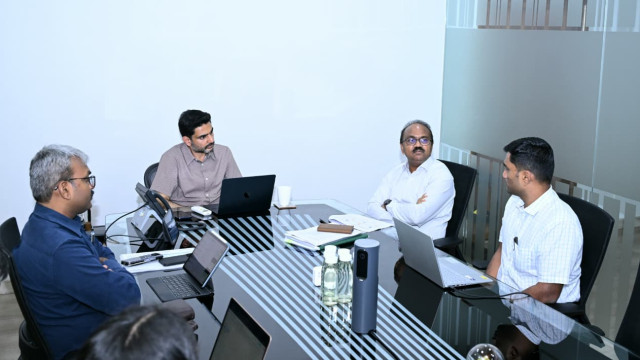 అధ్యాపక పోస్టుల భర్తీ వేగవంతం చేయండి: అధికారులకు మంత్రి లోకేష్ ఆదేశం