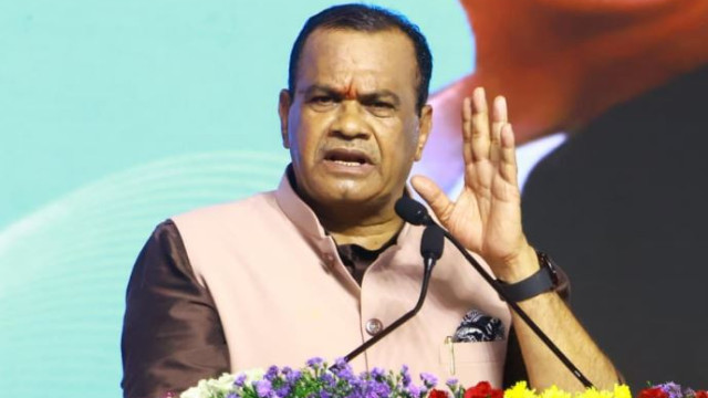 PV Narasimha Rao name for Telangana TV Awards Minister Komatireddy key announcement