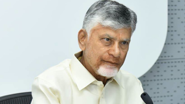 CM Chandrababu Naidu Says No Need To Visit Government Offices Services Through Technology