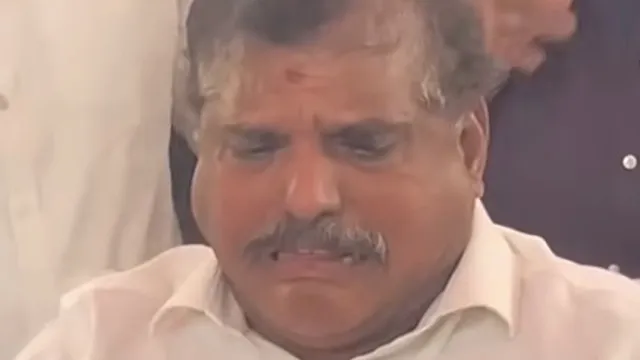 చీపురుపల్లి సమావేశంలో కన్నీళ్లు పెట్టుకున్న బొత్స సత్యనారాయణ