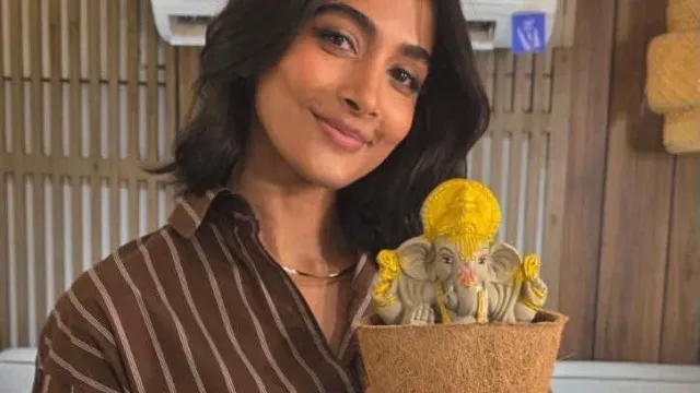 పూజా హెగ్డే ఇంట 'గ్రీన్ గణపతి'.. ప్రత్యేకత ఇదే!