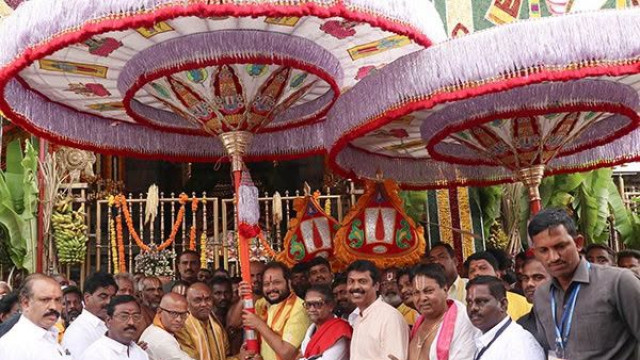 Chennai umbrellas for Srivari Garuda Seva is a 190 year old tradition