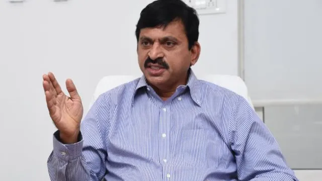 2004 అఫిడవిట్‌లో ఒక్క ఎకరం లేదు.. కేసీఆర్ భూములపై పొంగులేటి సంచలన ప్రశ్నలు