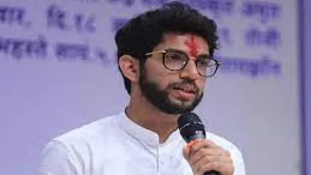 దిశ సాలియాన్ మరణం కేసులో బిగ్ ట్విస్ట్.. ఆదిత్య థాకరే, అనిల్ దేశ్‌ముఖ్‌లకు రూ. 500 కోట్ల పరిహారం కోరుతూ నోటీసు...