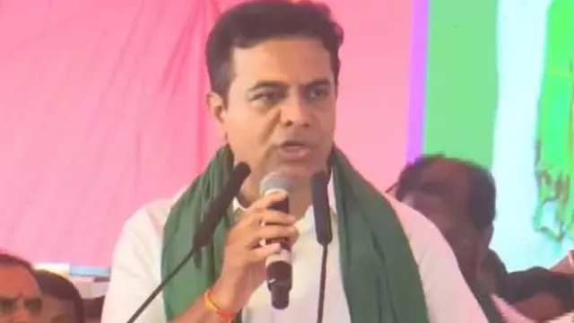 నాంపల్లి ఏసీబీ ప్రత్యేక కోర్టుకు హాజరైన కేటీఆర్