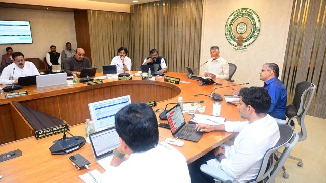 ఉద్యోగులకు డబుల్ బొనాంజా, కొత్తగా 4 పోలీస్ కమిషనరేట్లు.. ఏపీ క్యాబినెట్ నిర్ణయాలు ఇవిగో!