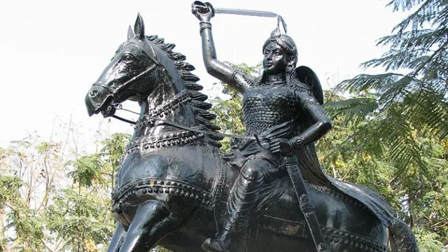 వరంగల్ విమానాశ్రయానికి ‘రాణి రుద్రమ’.. ఆదిలాబాద్‌కు ‘కొమరం భీం’ పేర్లు!