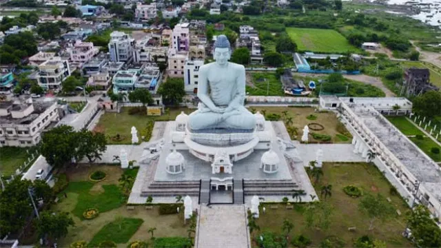 ఏపీకి కేంద్రం గుడ్ న్యూస్.. అమరావతిలో ఫారినర్స్ రీజనల్ రిజిస్ట్రేషన్ ఆఫీస్ ఏపీకి కేంద్రం గుడ్ న్యూస్.. అమరావతిలో ఫారినర్స్ రీజనల్ రిజిస్ట్రేషన్ ఆఫీస్