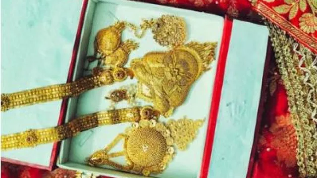 ఈ దేశంలో బంగారు నగలు ధరించడాన్ని అస్సలు ఇష్టపడరు తెలుసా?
