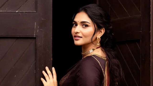 వెండితెరపై చందమామలాంటి అందం .. కయాదు లోహర్!
