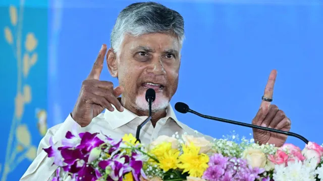విజయవాడలో 'పేదలకు పట్టాభిషేకం'.. ఈ నెల 30న చంద్రబాబు చేతుల మీదుగా పట్టాలు