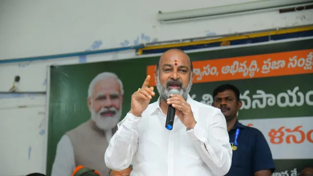 రేవంత్‌పై బండి సంజయ్ ఫైర్.. దేవుళ్లను కూడా విభజిస్తారా?