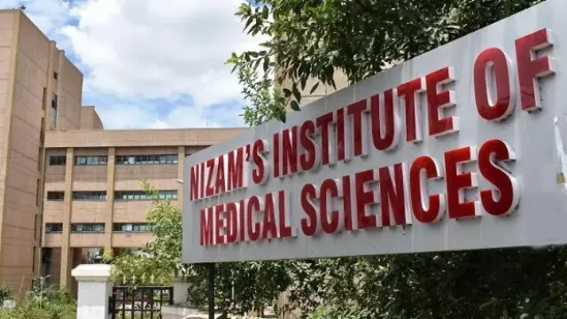 డాక్టర్ భాస్కర్ కేసు.. నిమ్స్ ఉద్యోగుల ఇళ్లలో ఏసీబీ తనిఖీలు