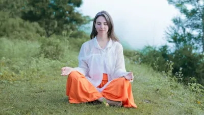What to think while meditating 7 easy ways to keep your mind calm