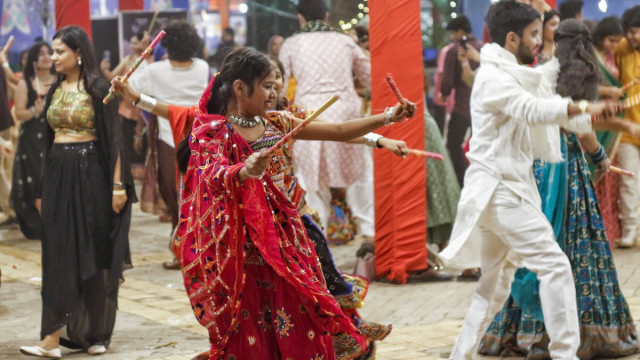 Dandiya celebration tragedy student dies and five in critical condition
