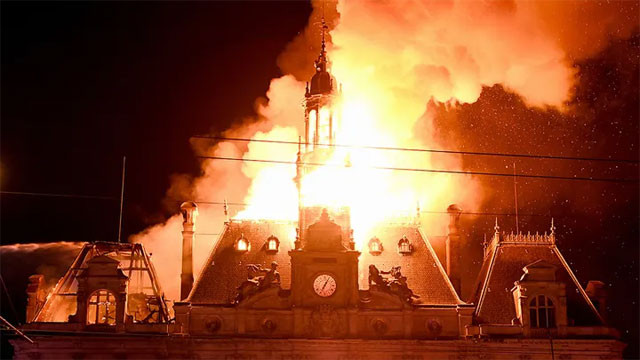 France Protests Violent Riots Set 143 Year Old Historic Building On Fire