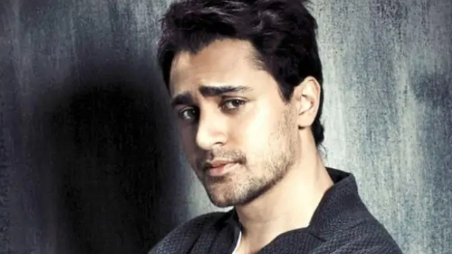 Imran Khan Bollywood actor receives show cause notice over OCI card cancellation