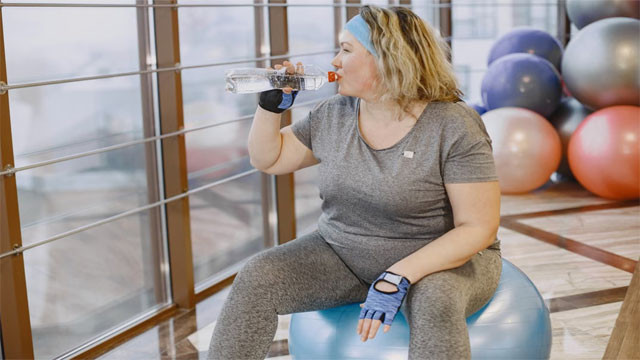 Water weight solutions in your kitchen for body bloating and swelling