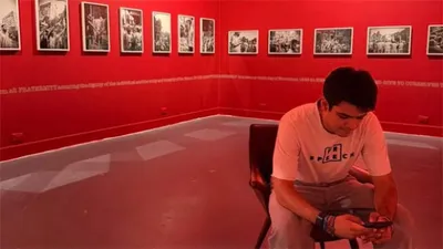 Controversy in Delhi as Kerala CM invites Raihan Vadra exhibition