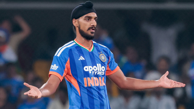 Arshdeep Singh new record and young pacer surpasses Bhuvneshwar Kumar
