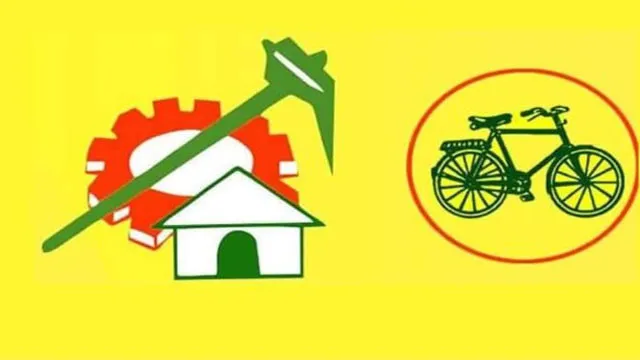 విజయవాడ టీడీపీలో రెబల్స్‌పై వేటు.. ఏడుగురు నేతల సస్పెన్షన్