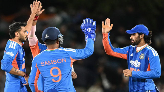 Glenn Phillips and Bevan Jacobs smash half centuries as New Zealand set target for India in 2nd T20