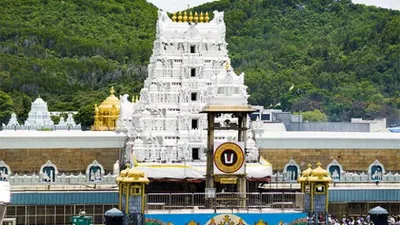 Tirumala Update Queue lines up to Silathoranam and Sarvadarshan timings