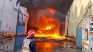 Delhi Fire Accident Four Burnt Alive In Factory