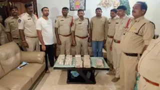 Kurnool YCP Leader house 76 lakh cash seized